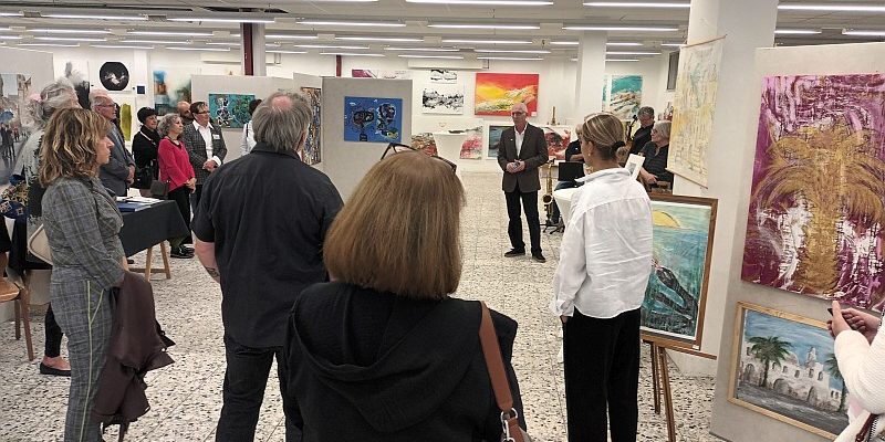 Farben, Holz, Metall und Musik